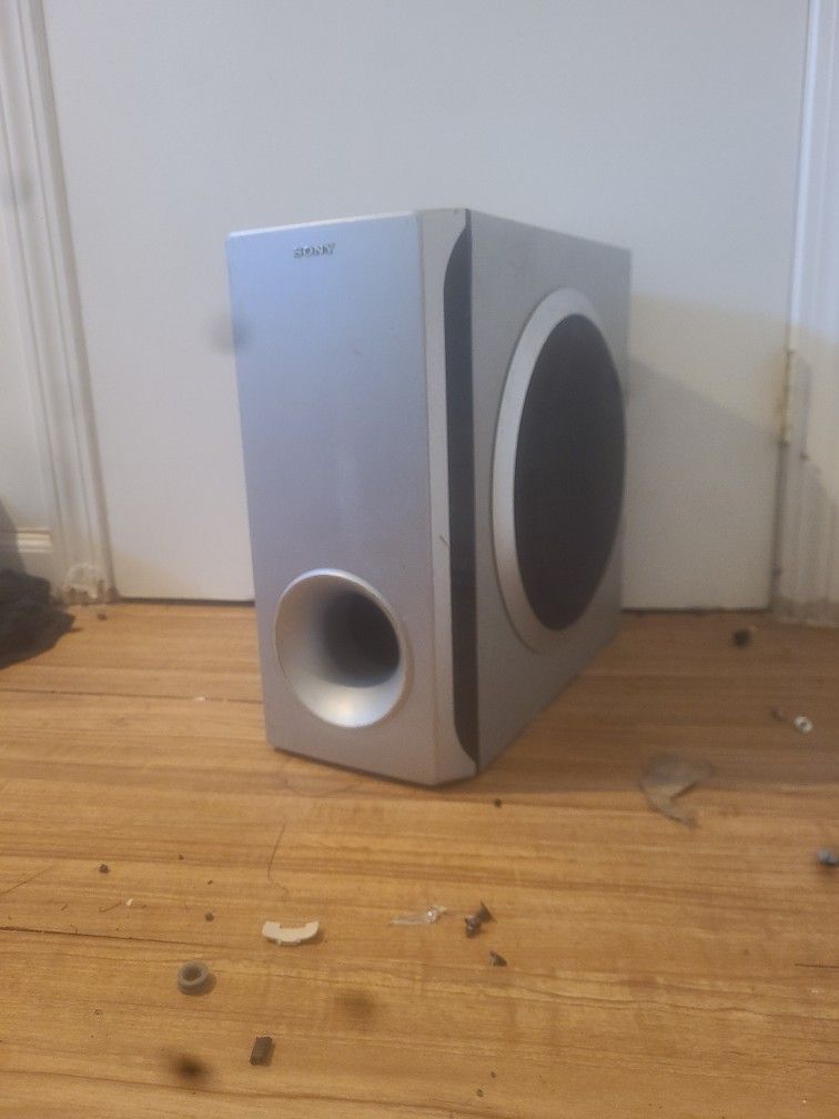 Sony Speaker System. Model  SS-WS42