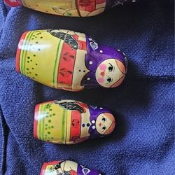 5.5" Matryoshka Russian Nesting Dolls 5, Made in USSR, Soviet Union Matryoshka.. handmade painted 
Excellent condition 
No broken parts 