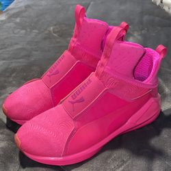 Women’s Puma Sneakers