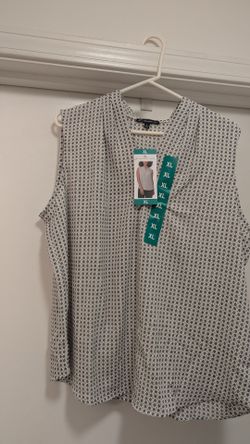 Sleeveless blouse XL