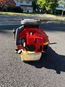 REDMAX EBZ8500 leaf blower