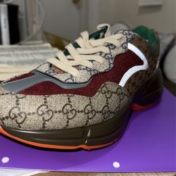 Gucci Sneakers 