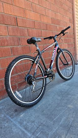 Giant 26 inch gear bicycle $150