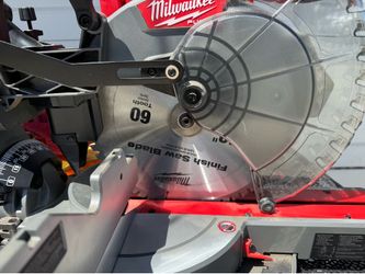M18 FUEL 18V Lithium-Ion Brushless Cordless 12 in. Dual Bevel Sliding Compound Miter Saw
