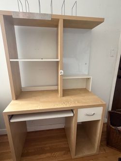 Computer Desk with Hutch, Shelves & Pull-Out Keyboard Tray