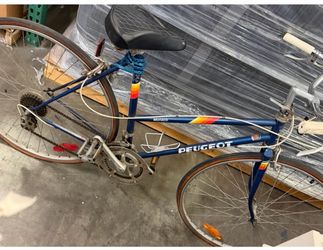 vintage Peugeot Monaco road bike