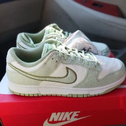 Nike Dunk Low SE...(Fleece Pack Honeydew)