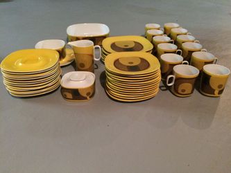 Block Langenthal Switzerland Transition Evolution 1970’s Mid Century Modern porcelain dishes.
