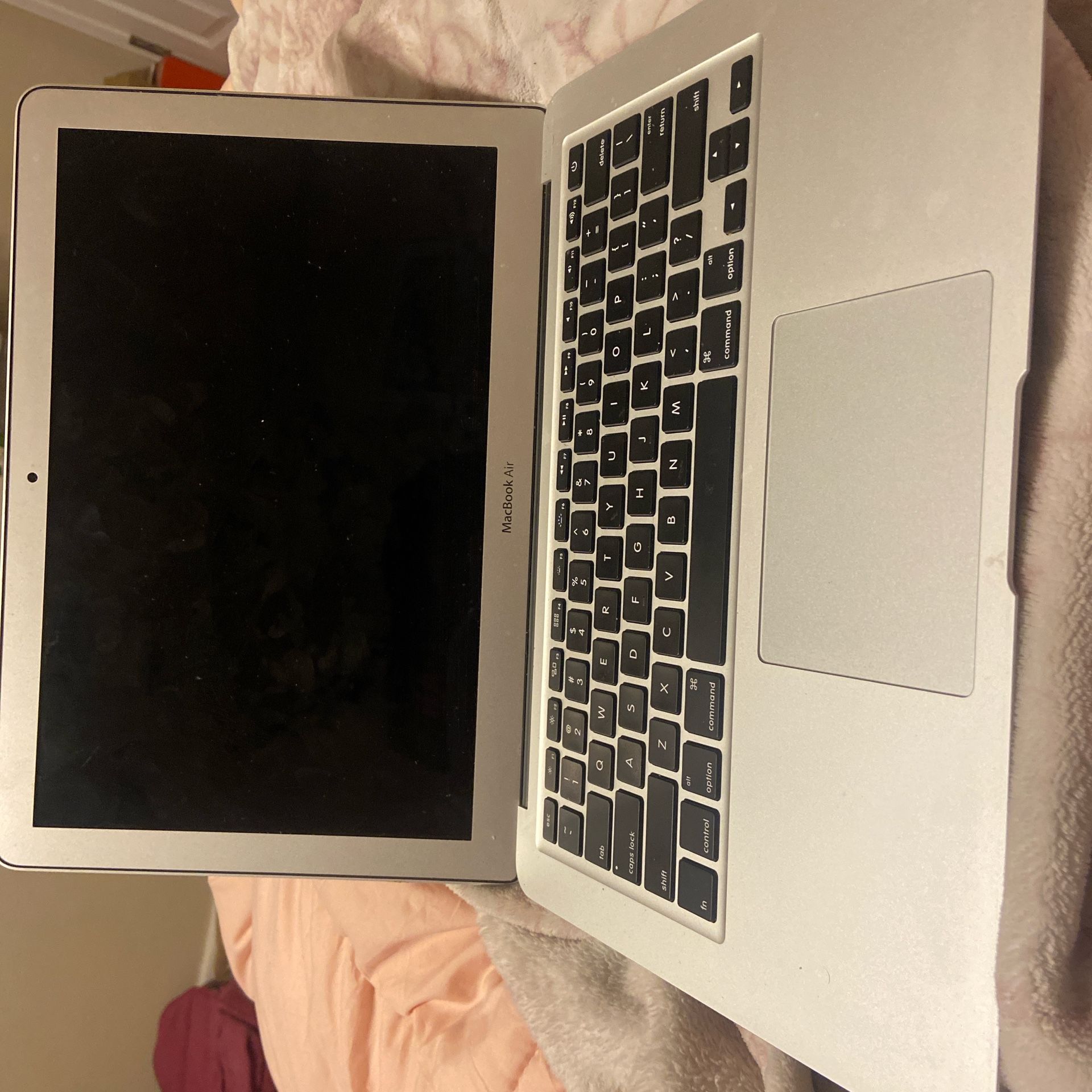 mcbook air 13 yr 2020