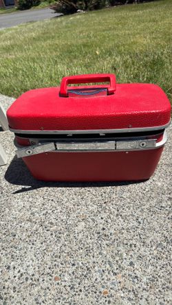 Vintage Royal Traveler Travel Case