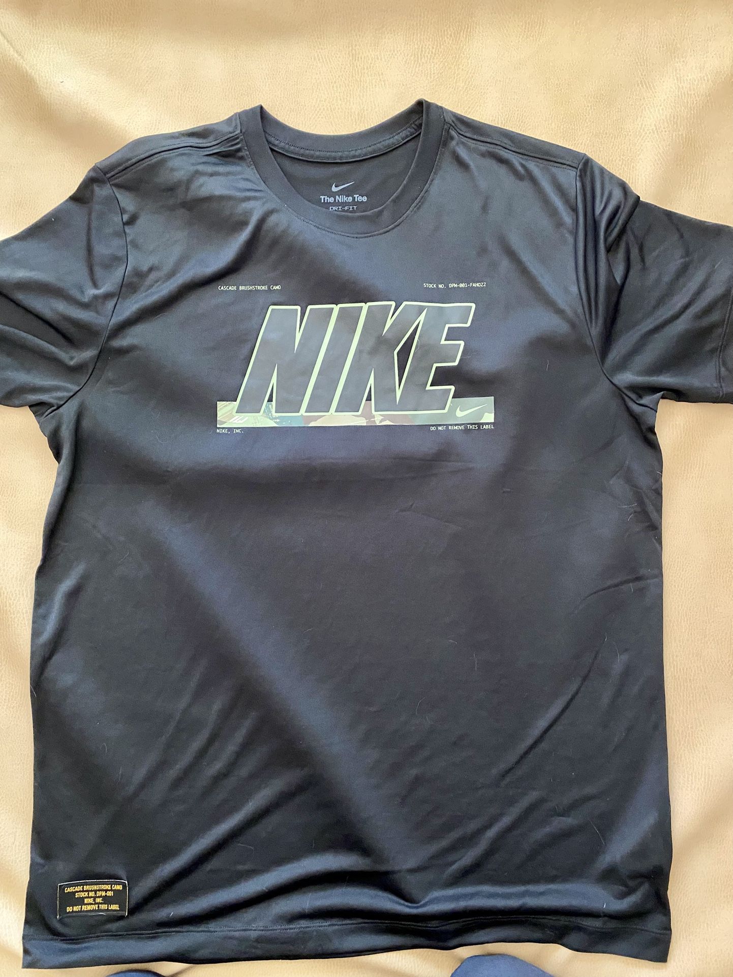 Nike Dri-Fit Shirt – Size Large
