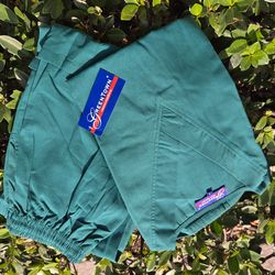 Nurse scrub 2 pc.set New With Tags green color cotton top quality