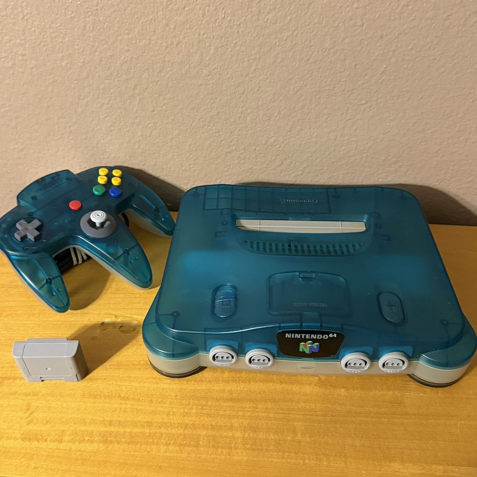 JPN Clear white and blue Nintendo 64 + Memory Card