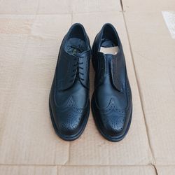 New  Mens Black Stacies  Genuine Leather Size 9 1/2 $45