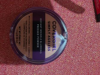 CoverGirl simply ageless instant wrinkle blurring pressed powder