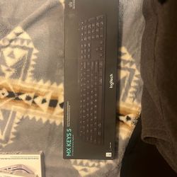 Logitech Keys S Master Series Wireless Keyboard 