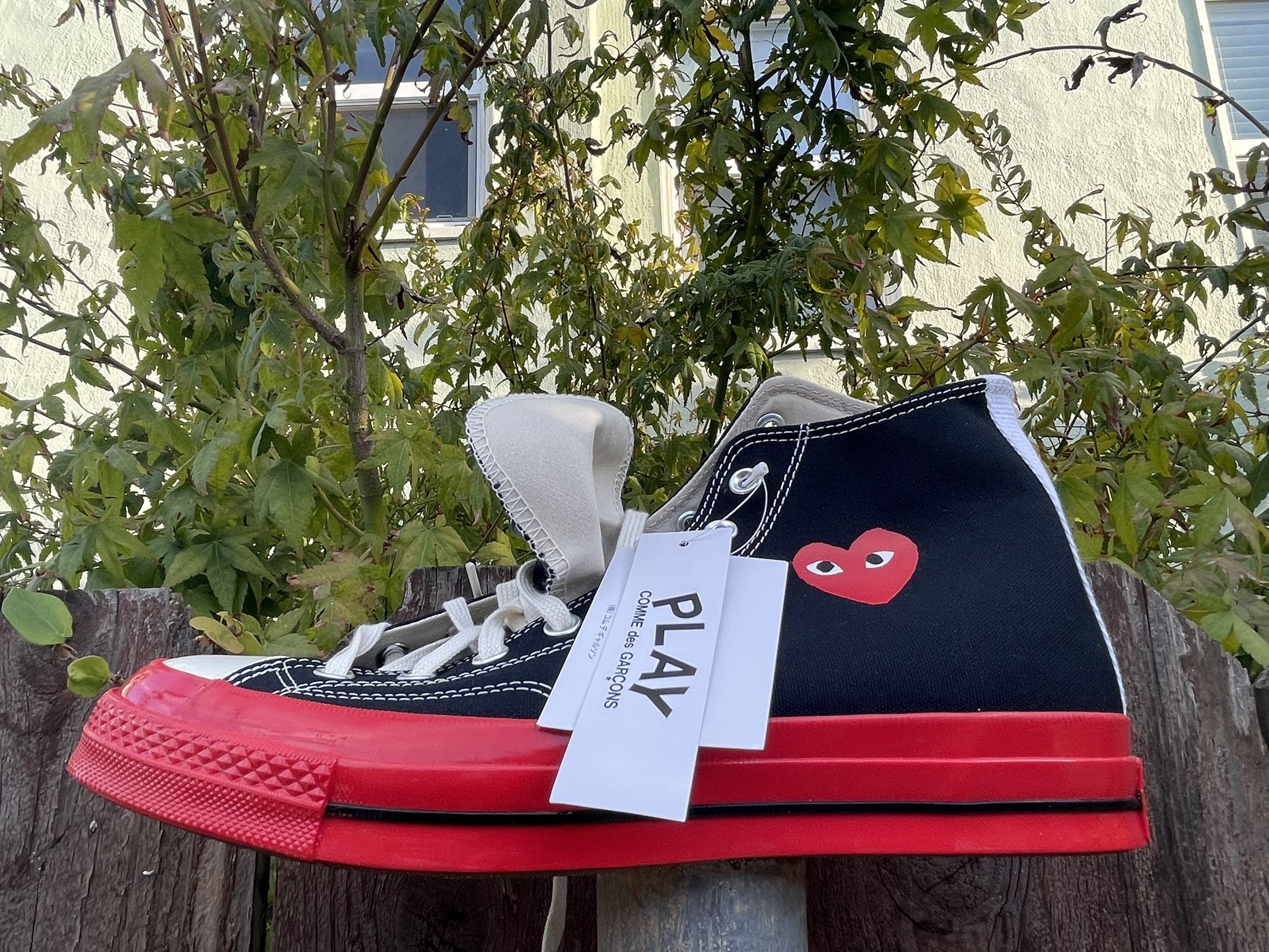  Converse Chuck Taylor All Star 70 Hi Comme des Garcons PLAY Black Red Midsole
