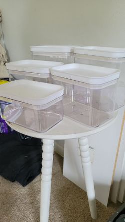 Clear Plastic Food Storage Containers with Lids