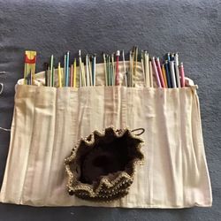 Knitting Needles (Medal) With Purse 