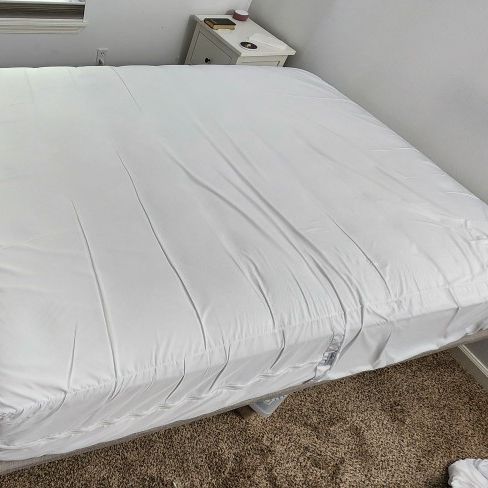 Free Queen Size Mattress W/Powered Incline Base