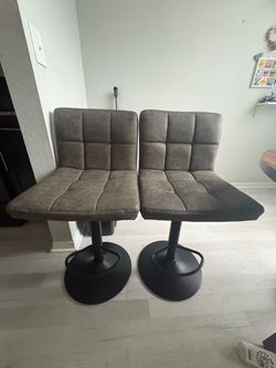 Set of 2 Adjustable Bar Stools