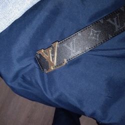 Louis Vuitton Belt Mens 30-33