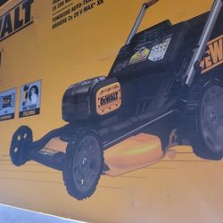 Dewalt 20V XR Max 21" Cordless Self Propelled Lawn Mower Kit!!!
