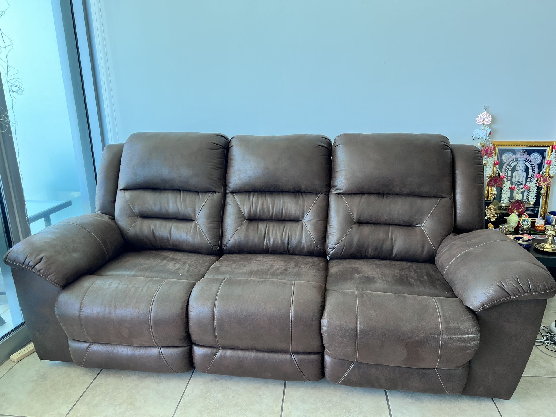 Recliner Couch Ashley Furniture