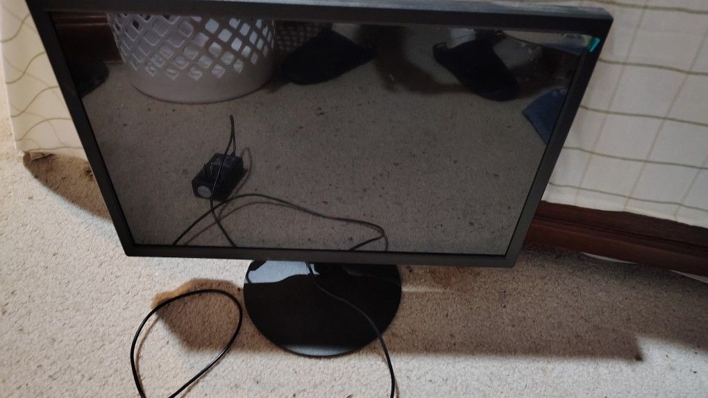 Computer Or TV Screen Fully Functional