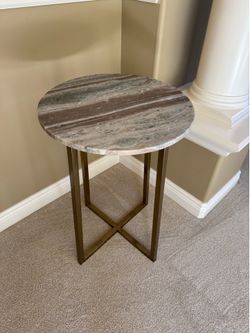 Accent Round Table