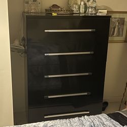 Dresser And Night Stand Gloss Black 