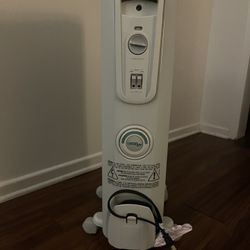 Moving Sale: DeLonghi Oil-Filled Radiator Heater w/ Thermostat & Wheels