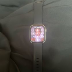 Apple Watch SE3 Newer Model $175