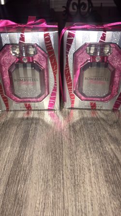 Victoria secret bombshell “holiday” perfume