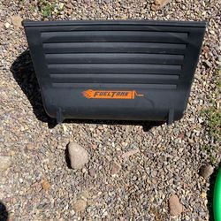Little giant ladder paint bucket