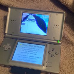 DS With Broken Screen