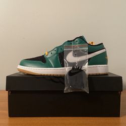 Air Jordan 1 Low SE Christmas