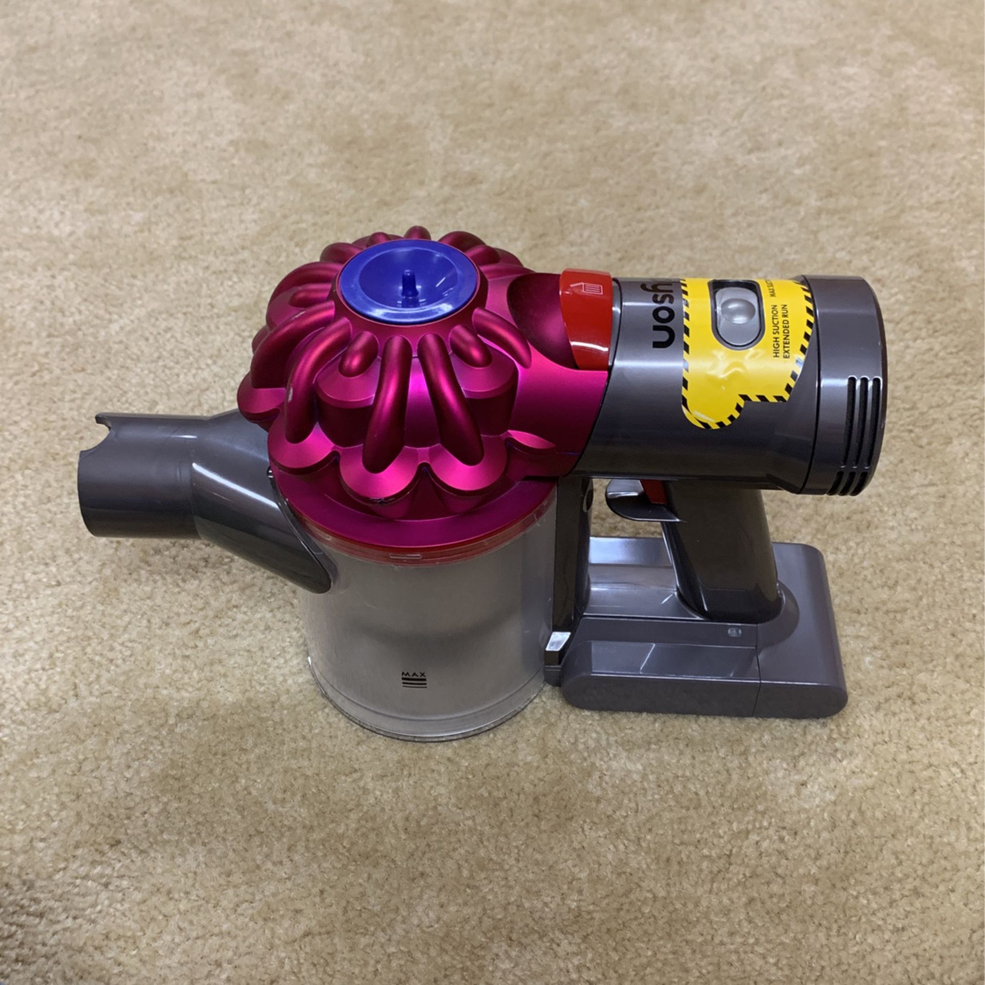 Vacuum cleaner Works Great Dyson