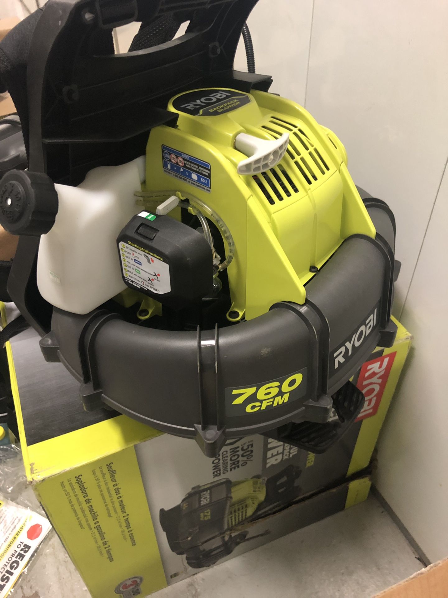 Ryobi 175 MPH 760 CFM 38cc Gas Backpack Leaf Blower RY38BP for Sale in
