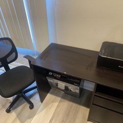 Desk And Chair 