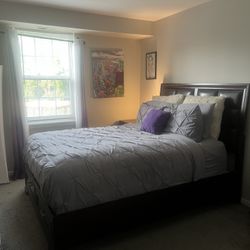 Queen Size Bed Room Set
