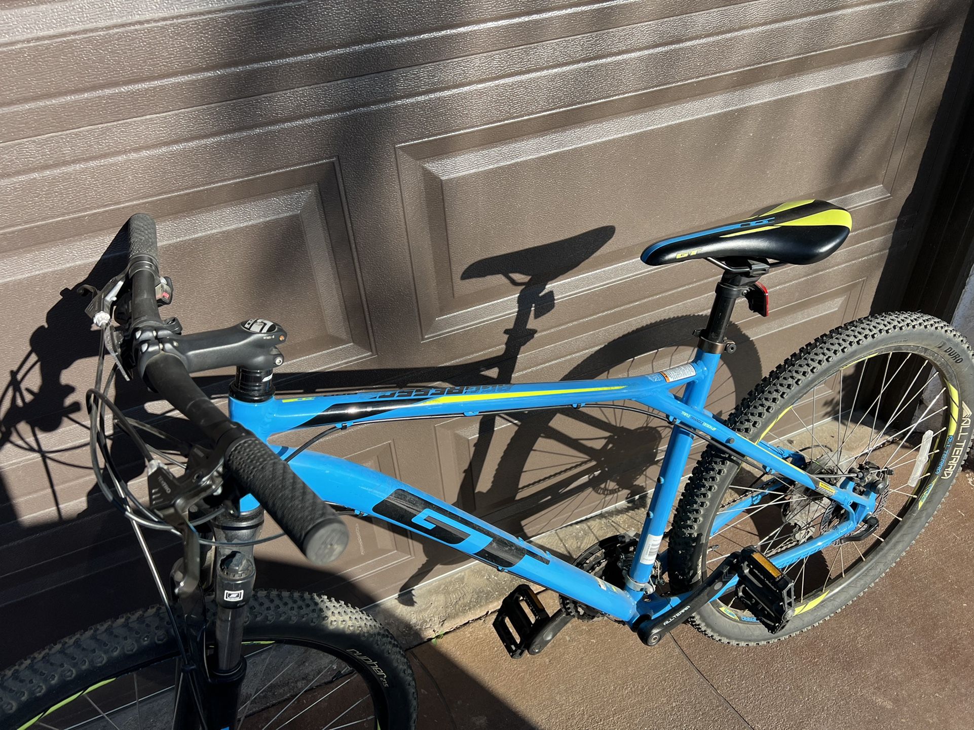 mens gt aggressor pro mountain bike