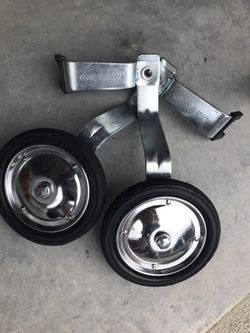 Giant Training Wheels 