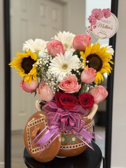 Olla De Barro Arrangement