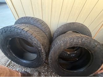 35x 12.5 R20 tires