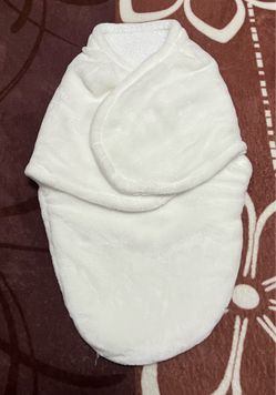 Baby swaddle
