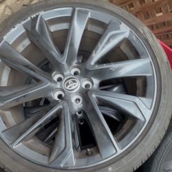 Toyota Corolla Rims/tires 