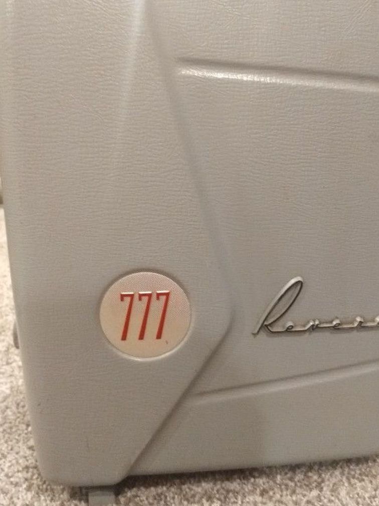 777 Revere Video Projector