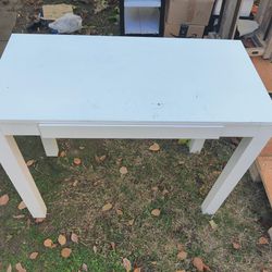 Small Table/Desk 
