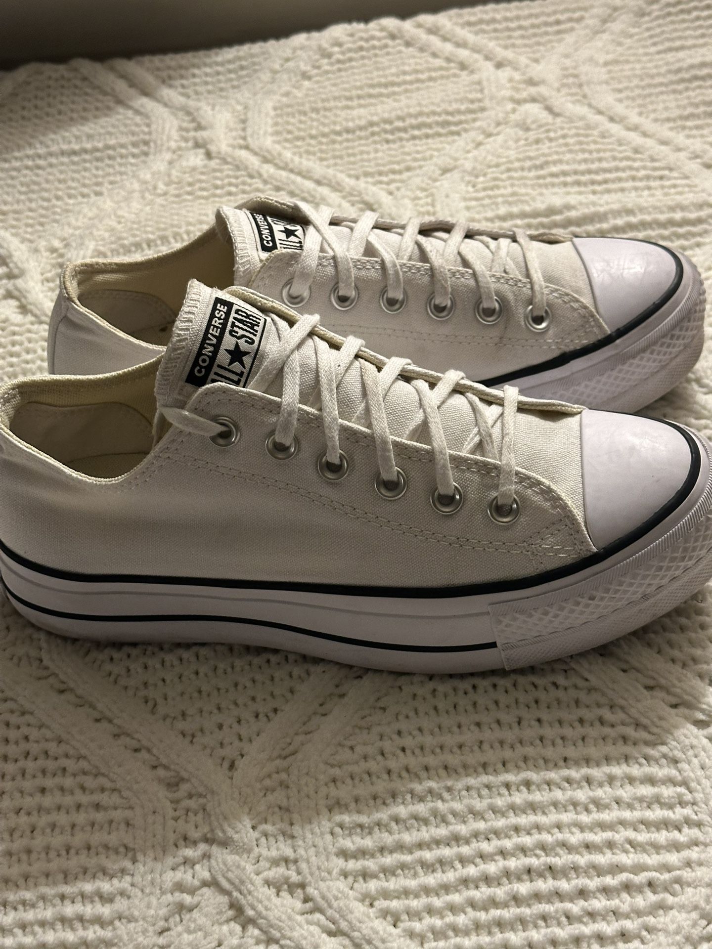 CONVERSE CHUCK TAYLOR woman Size 8 